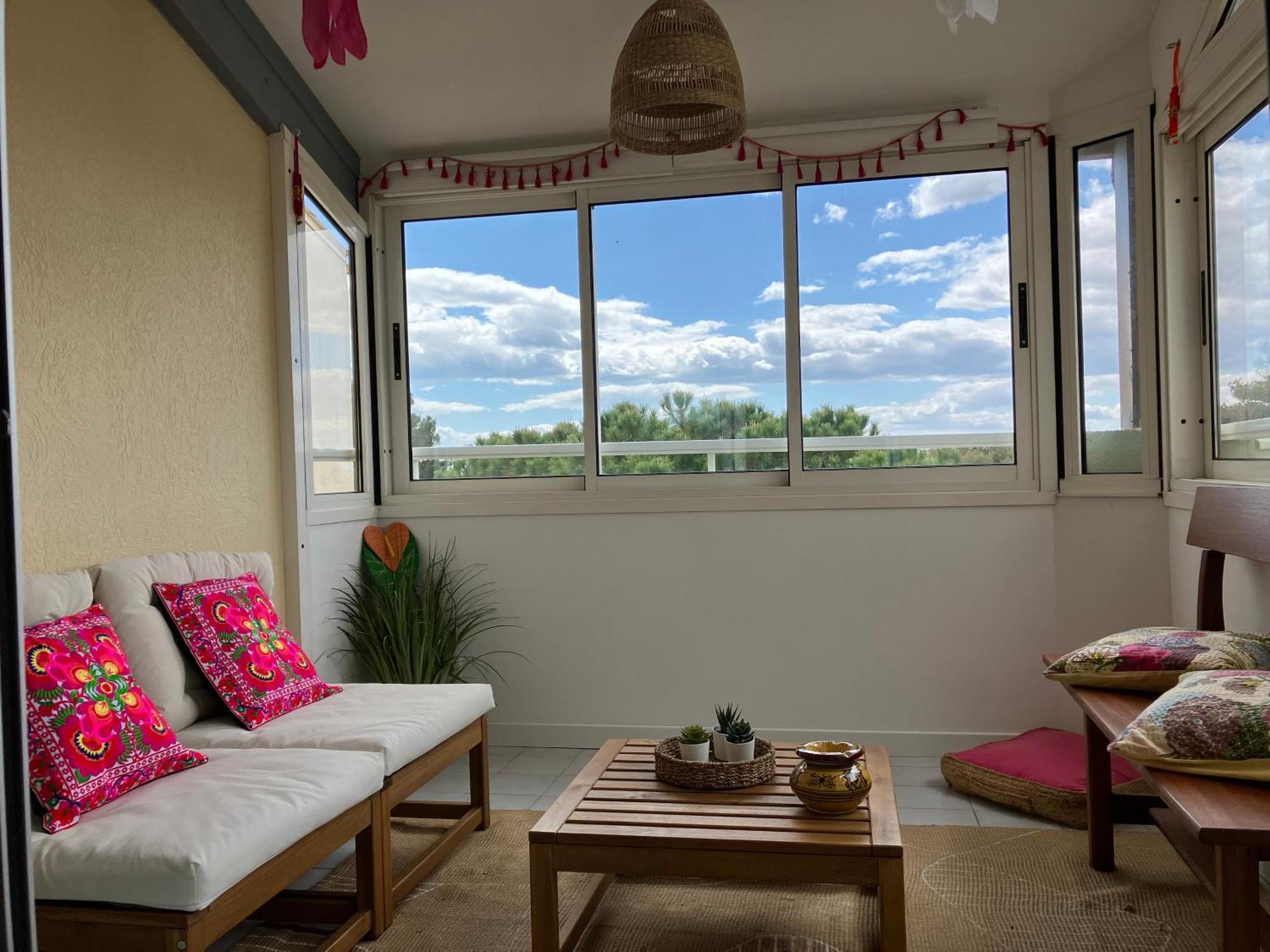 Appartement Et Tennis A La Corniche *